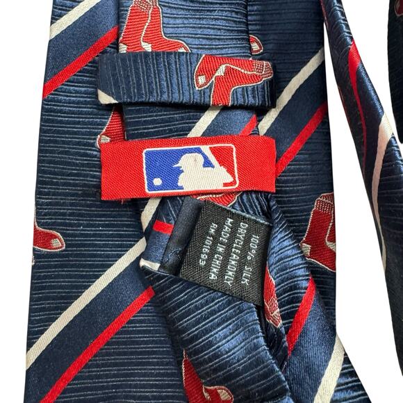 MLB Red Socks 100% Silk Blue White Stripe Tie Boston Baseball Major League MA - Picture 4 of 6